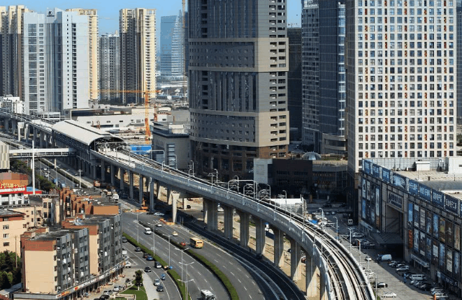 房价2万不贵再现万人抢房, 购房者: 买到就赚百万, 你会不抢?