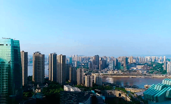 房价从3.4万跌到1.8万, 不少中介纷纷关店, 炒房基本被套