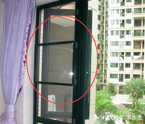 头一次见家里装这种窗纱, 师傅一看就夸聪明, 用二十年也不易坏