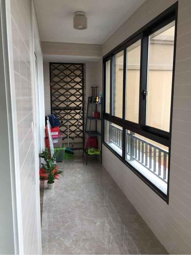 新房入住5个月, 浴室藏在步入式衣柜后面, 来晒晒