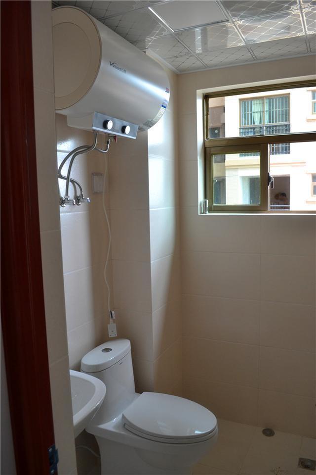 装修没钱就这么装, 只刷大白不吊顶, 半包费用只花了5万!