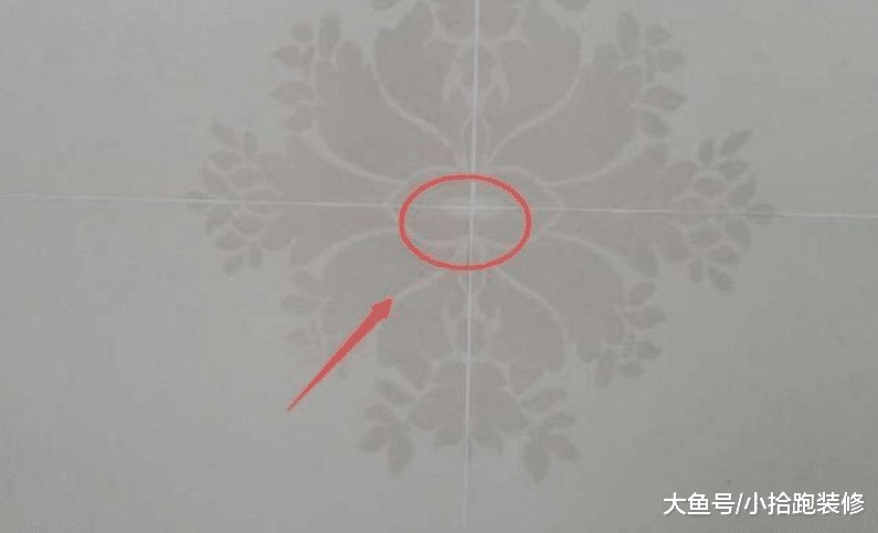 让师傅给瓷砖留缝, 他却不按要求施工, 不过也确实节省了成本