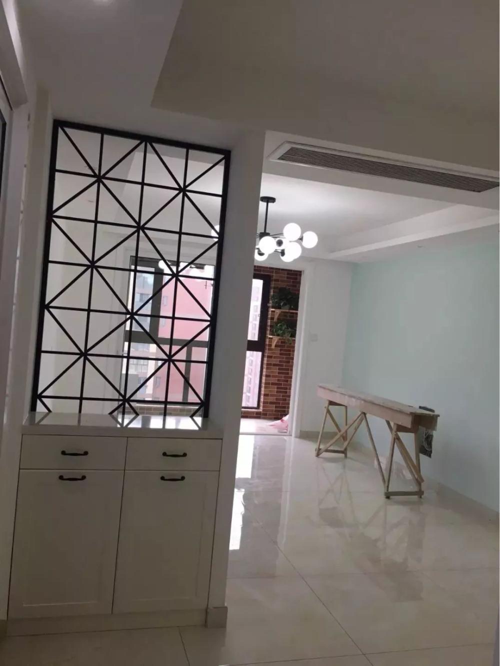 用鞋柜当隔断, 实用又美观! 何不试一试?