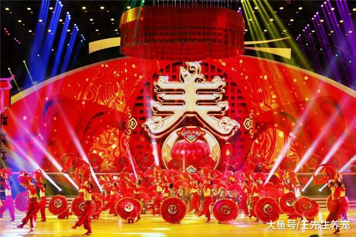 历年春晚必不可少的糗事, 张张有亮点, 路人广告打的神乎其神!