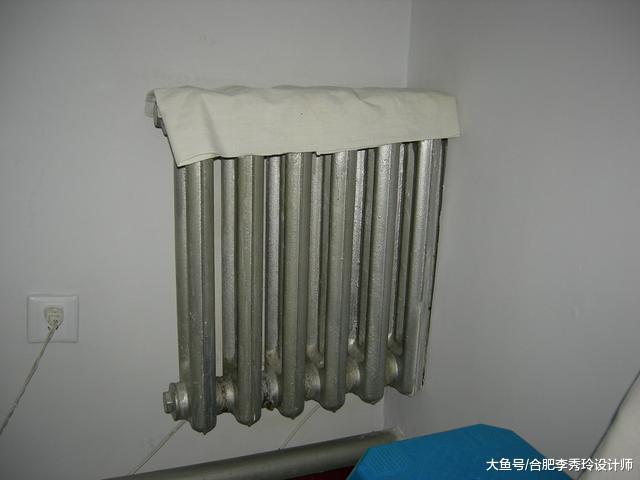 开了暖气又干又燥, 在暖气片上绑个塑料瓶, 好滋润! 连加湿器都省了