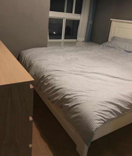 新房裝修選擇深色系, 卻被嫌壓抑, 太鬧心了!