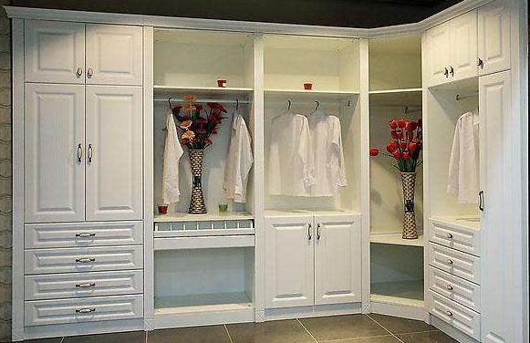 请木工做衣柜, 材料和人工费要多少钱? 30年老师傅帮你算清楚