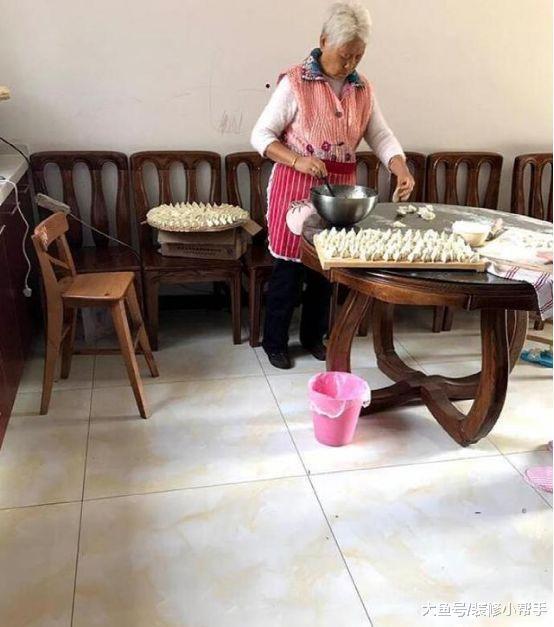 参观岳云鹏的家, 跟他的“搞笑”性格相反, 房子装修很温馨