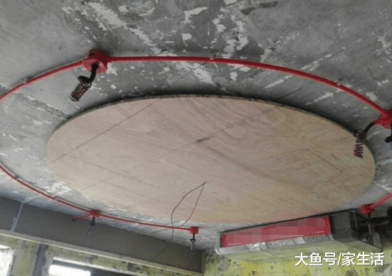 装修吊顶万万要多做这一步, 住几十年也不下沉, 老师傅都懂