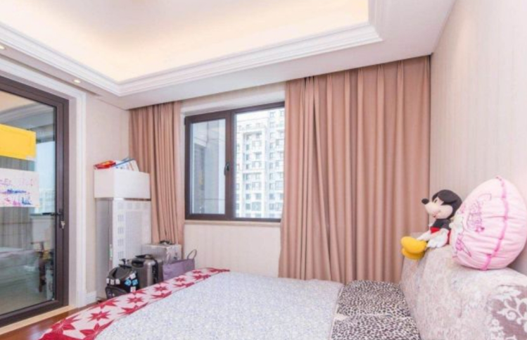 客厅没有阳台, 买之前各种老婆被埋怨, 看到装修后不说话了!