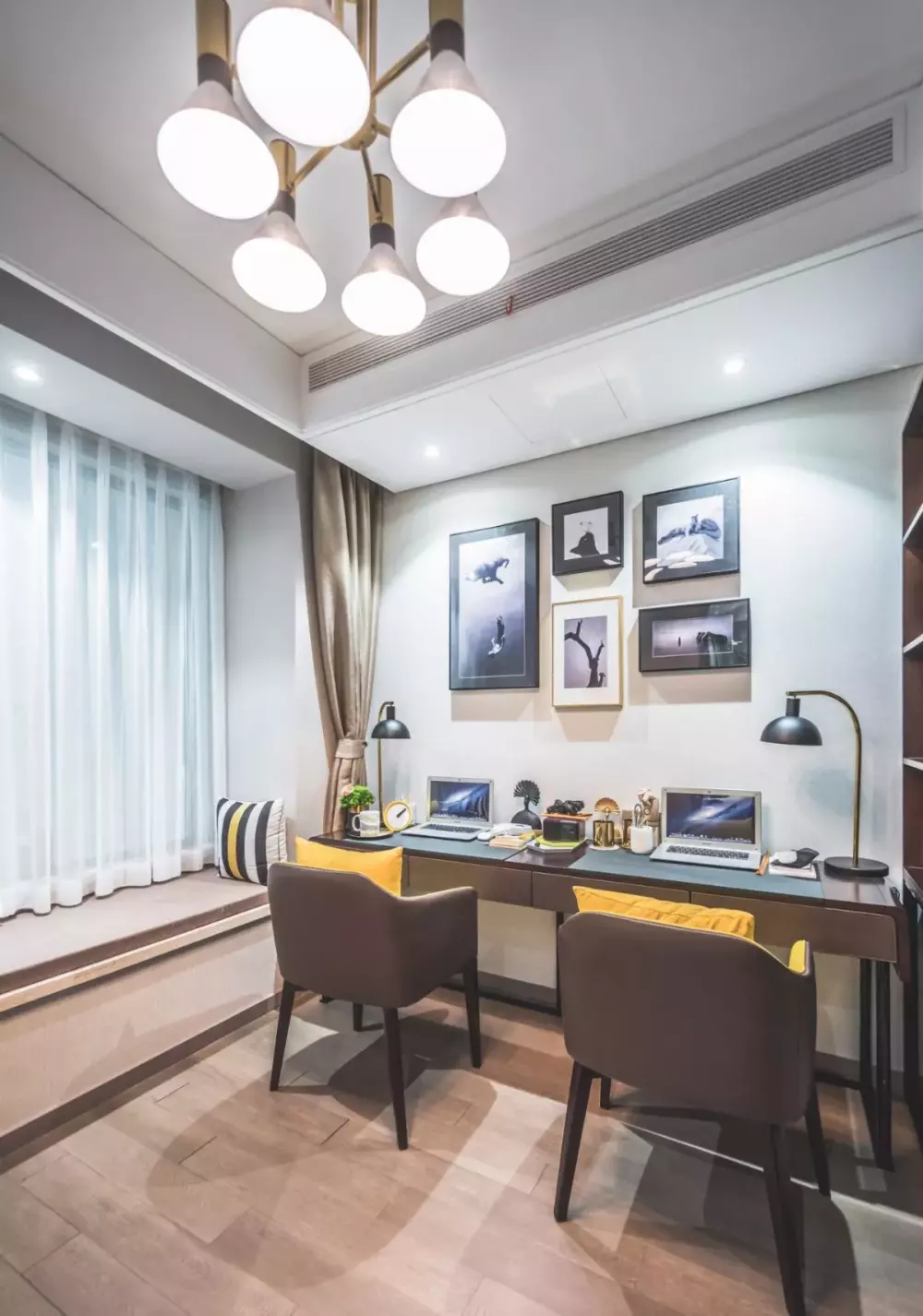 95m2简约样板间, 集一室优雅, 抒一缕繁华!