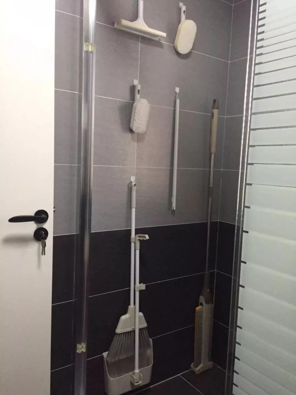 愁死了! 拖把扫把这些工具, 放哪里好呢?