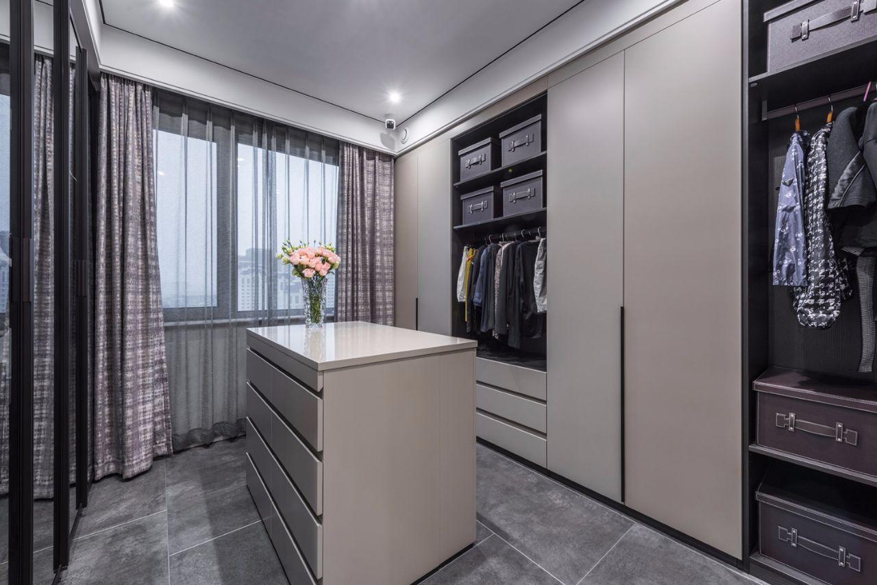 160平黑+白+灰, “简单而自然”的舒适体验