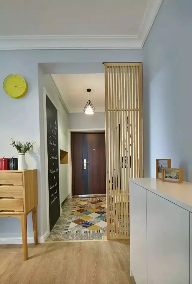 135㎡北欧风五口之家, 喜欢主卧里面的弧形落地窗~