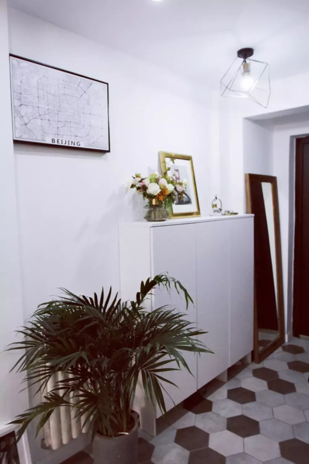 北漂菇凉的45平阁楼小户型, 爆改4卧3卫, 太厉害了