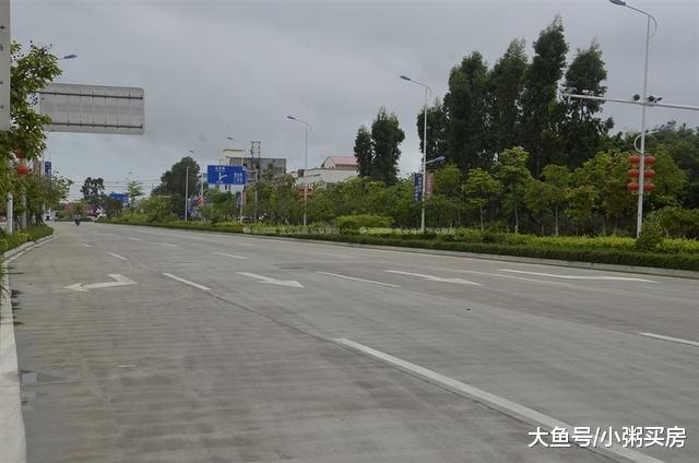 买房周边有这四类建筑的小区不要碰, 不懂行的记住就行了!