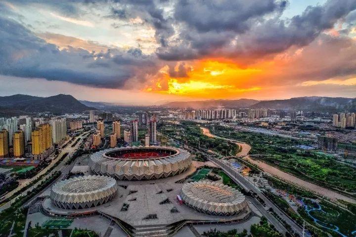 攒劲! 西宁颜值最高的11个网红地标, 你最想去哪?