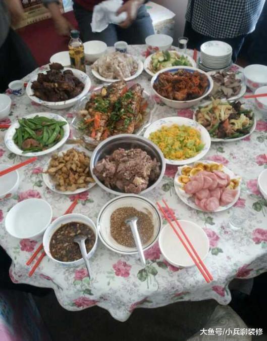 第一次去男友东北老家, 走到门口我不敢进, 保证你没见过这样房子