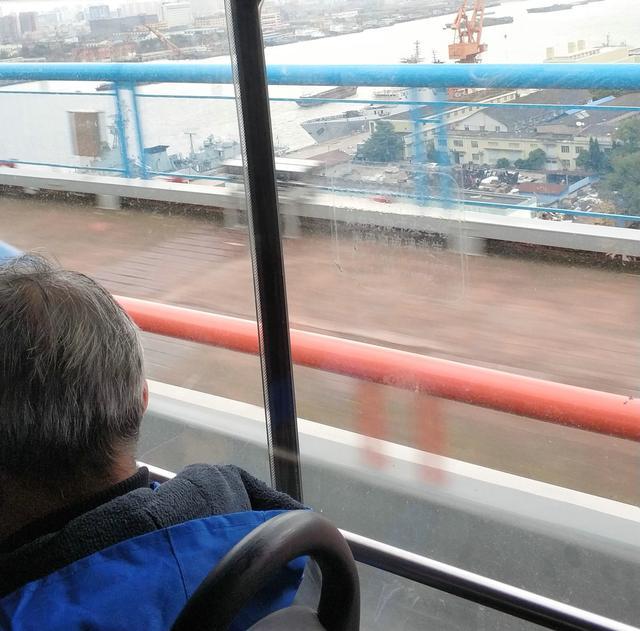 服役13年后, 054首舰迎来中期维修, 或换32单元垂发晋升为054A