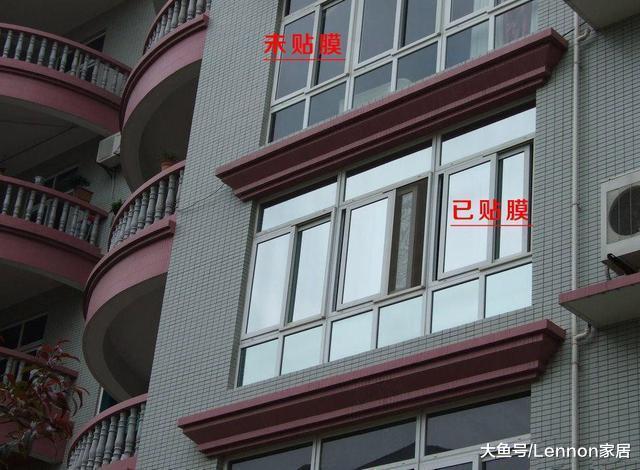 家里窗帘别挂窗帘, 直接贴此物好看又方便, 难怪有钱人都喜欢