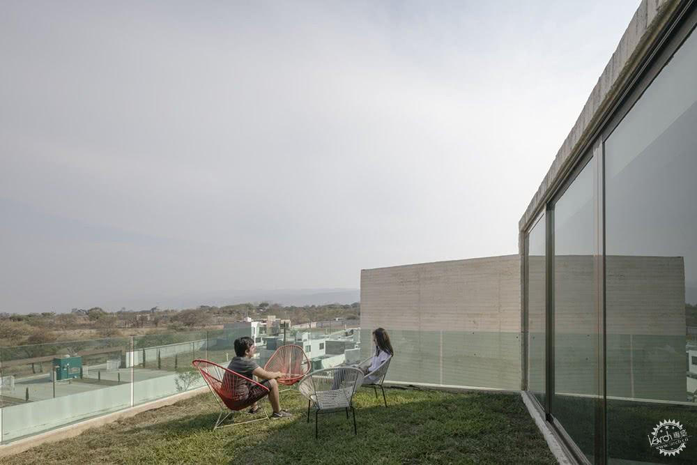 住在这座大玻璃、超环保的房子里一定会幸福感爆棚