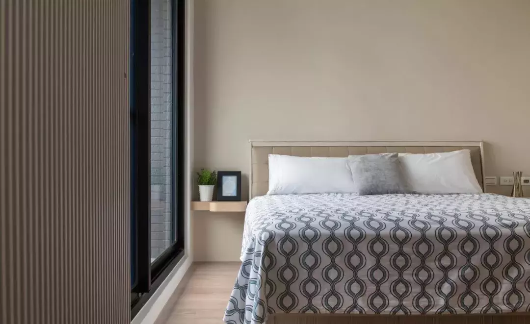 63平的现代简约风小户型, 电视背景墙设计得太棒了