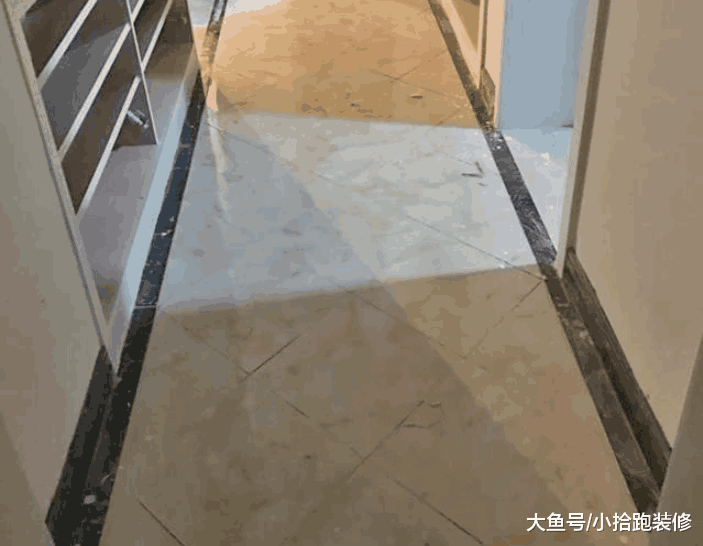 瓷砖铺完, 业主说不能验收, 当指出问题后, 师傅说他是对的