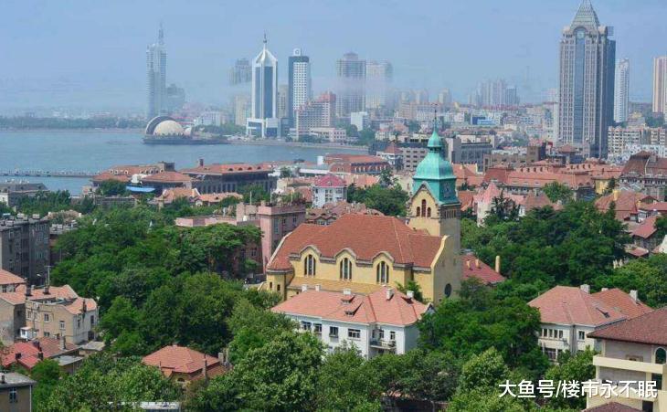 青岛高房价: 泡沫之上的繁华, 或难持续