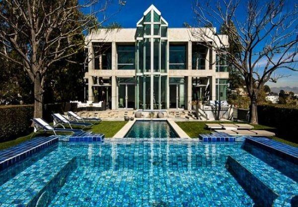 买房的人都去了哪里?