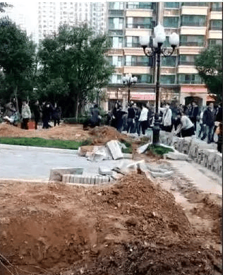 小区居民自发建墙, 业主: 买经适房的怎么能和买商品房的住在一起