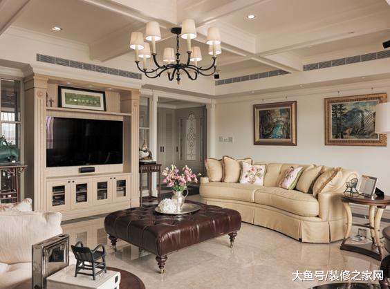 有钱人家的装修, 不能说特别漂亮, 但看着就高档