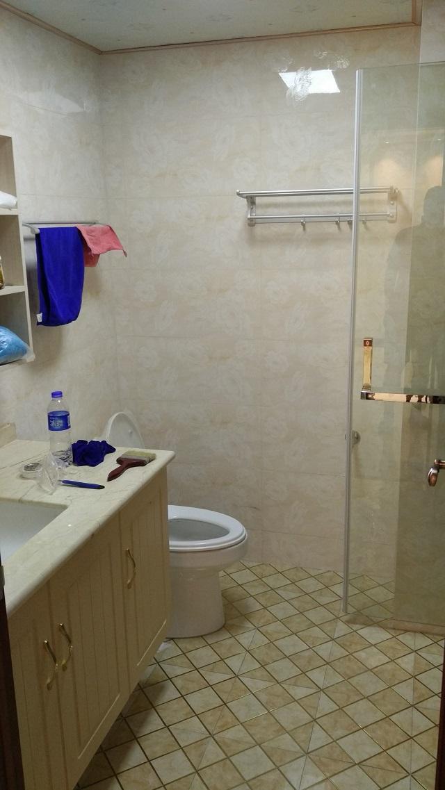 邻居家新房装修才花了12万, 头一次见鞋柜装到墙里面的