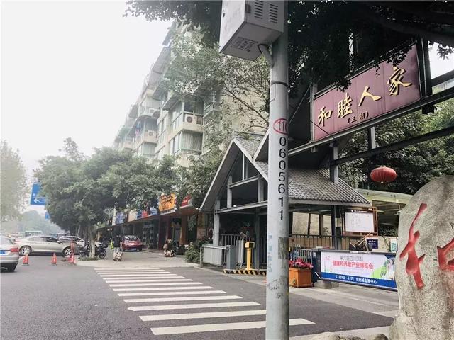 自带“网红体质”的人居花照云庭, 傲娇到连售楼部都不要了