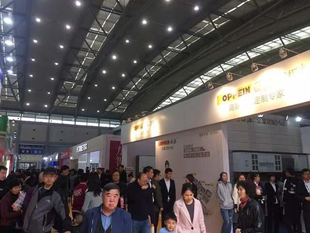 第37届蓝装家博会火爆开幕 500大牌惊艳亮相火力全开