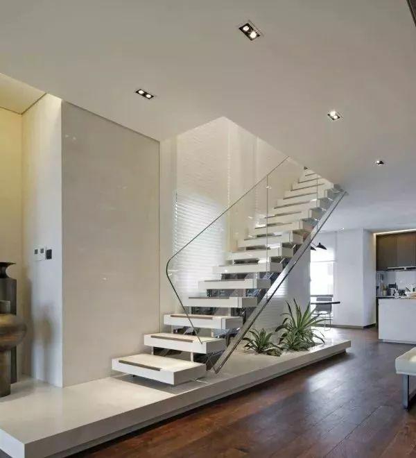 有楼梯的房子, 扶手怎么装?