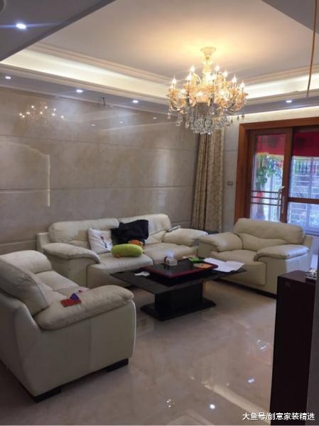 新房刚搬进去住, 下血本打造大理石背景墙, 却被吐槽像墓碑!