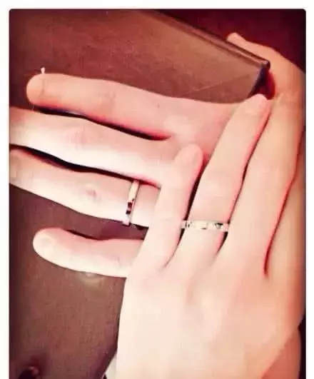 他将杨幂亲手捧红, 杨幂离婚他发文33字, 字字有深意