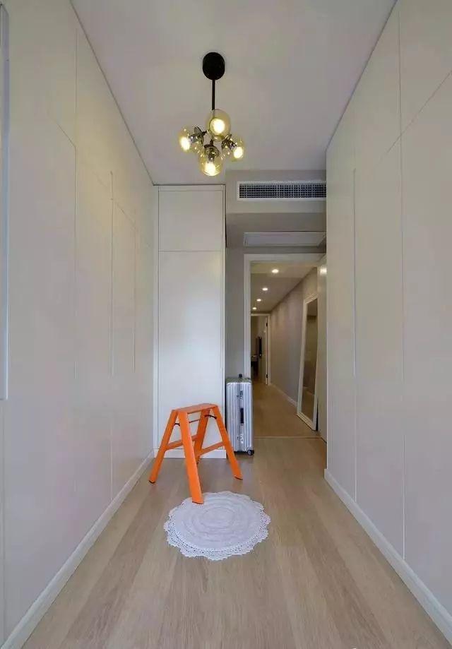 买了复式楼不知道怎么装修的, 可以借鉴这个案例的设计哦!