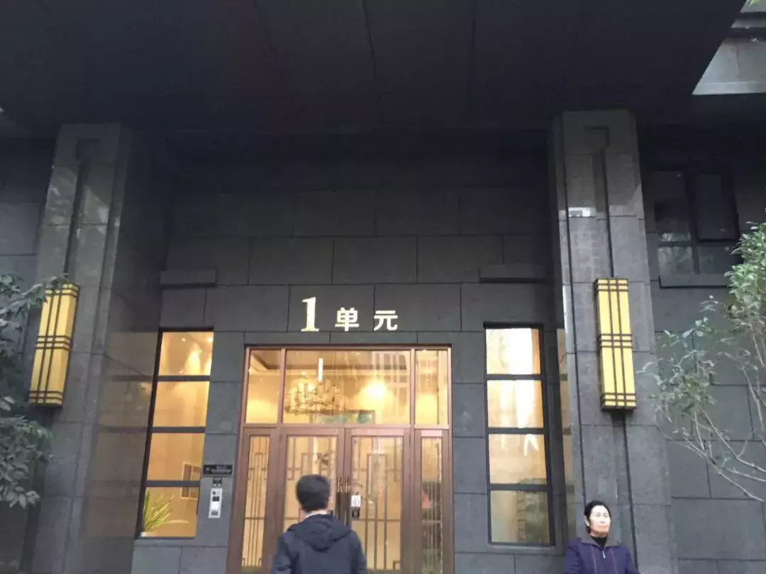 【我要卖房】世茂都82㎡毛坯133万, 业主急售