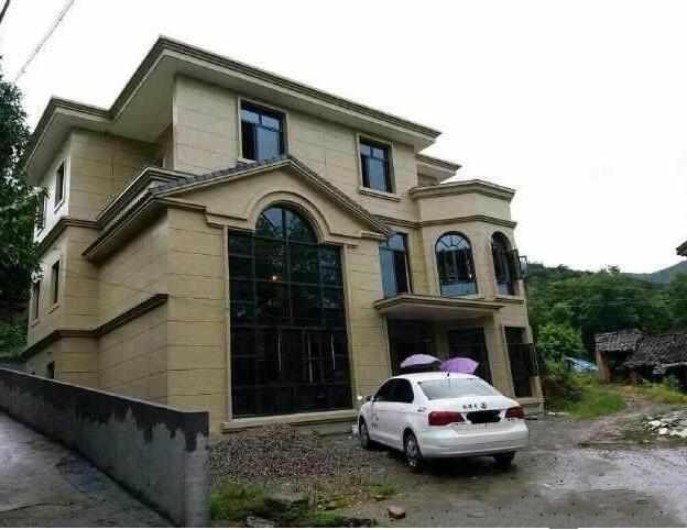 农村男子为准备结婚, 花60万装修别墅, 瞧见厨房网友都纷纷点赞