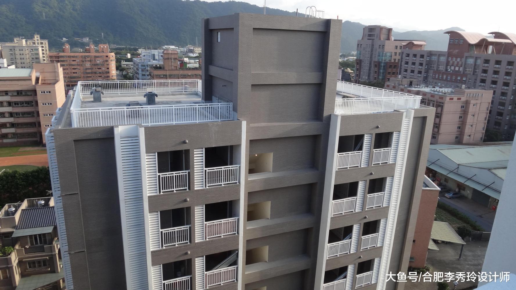 顶楼防水做好才找上门平摊, 先上车后买票? 楼下业主: 300块给的委屈!