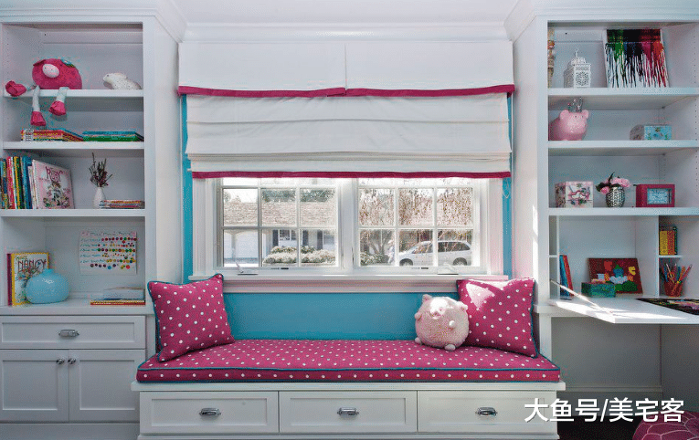 飘窗天天空着, 浪费! 如今学着改成床, 客人来了直接睡, 太牛了