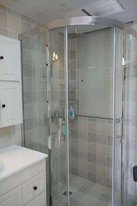 新房装修花3万打柜子, 让整个家大了10㎡, 设计师却摇头……