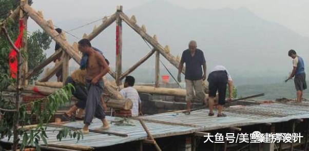 7万也能建房? 六旬老人农村建的房就这个价, 一层照样闲云野鹤!