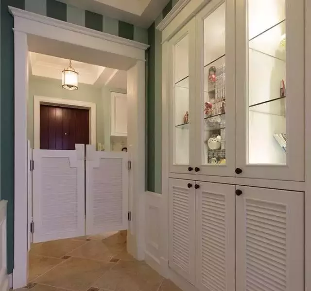 走廊面积浪费太可惜了, 改成收纳多实用!