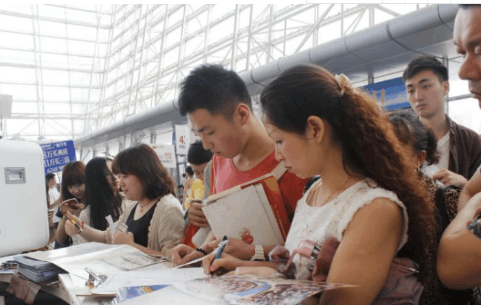 未来五到十年内, 更多人选择租房! 潘石屹: 年轻人别着急买房