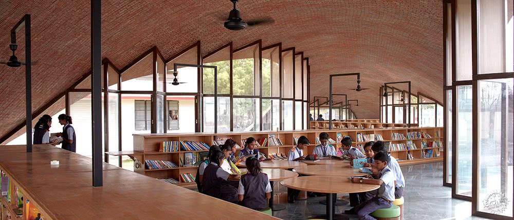 崛地而起的苍穹, 是孩子们知识的海洋