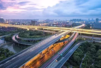 西望│贯通八方, 为理想人居提速