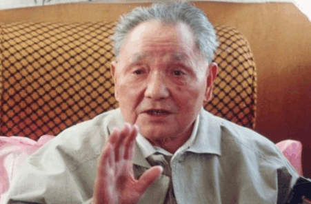 聂荣臻|揭秘： 1986年, 此人为何坚决反对邓小平辞任军委主席职务?