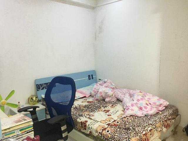 男友家的大四房, 20年前的装修效果也不过时, 厨房好大